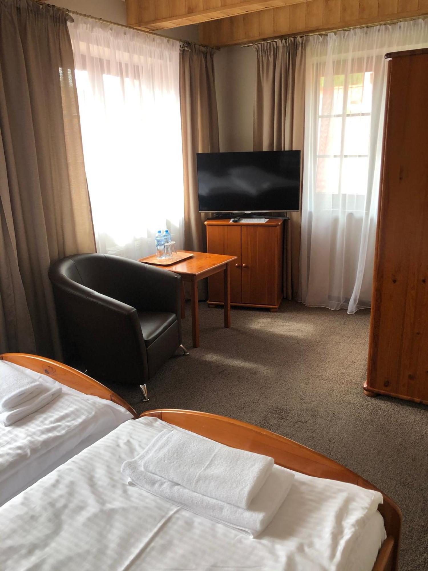 Hotel Krystyna Szczytno  Dış mekan fotoğraf