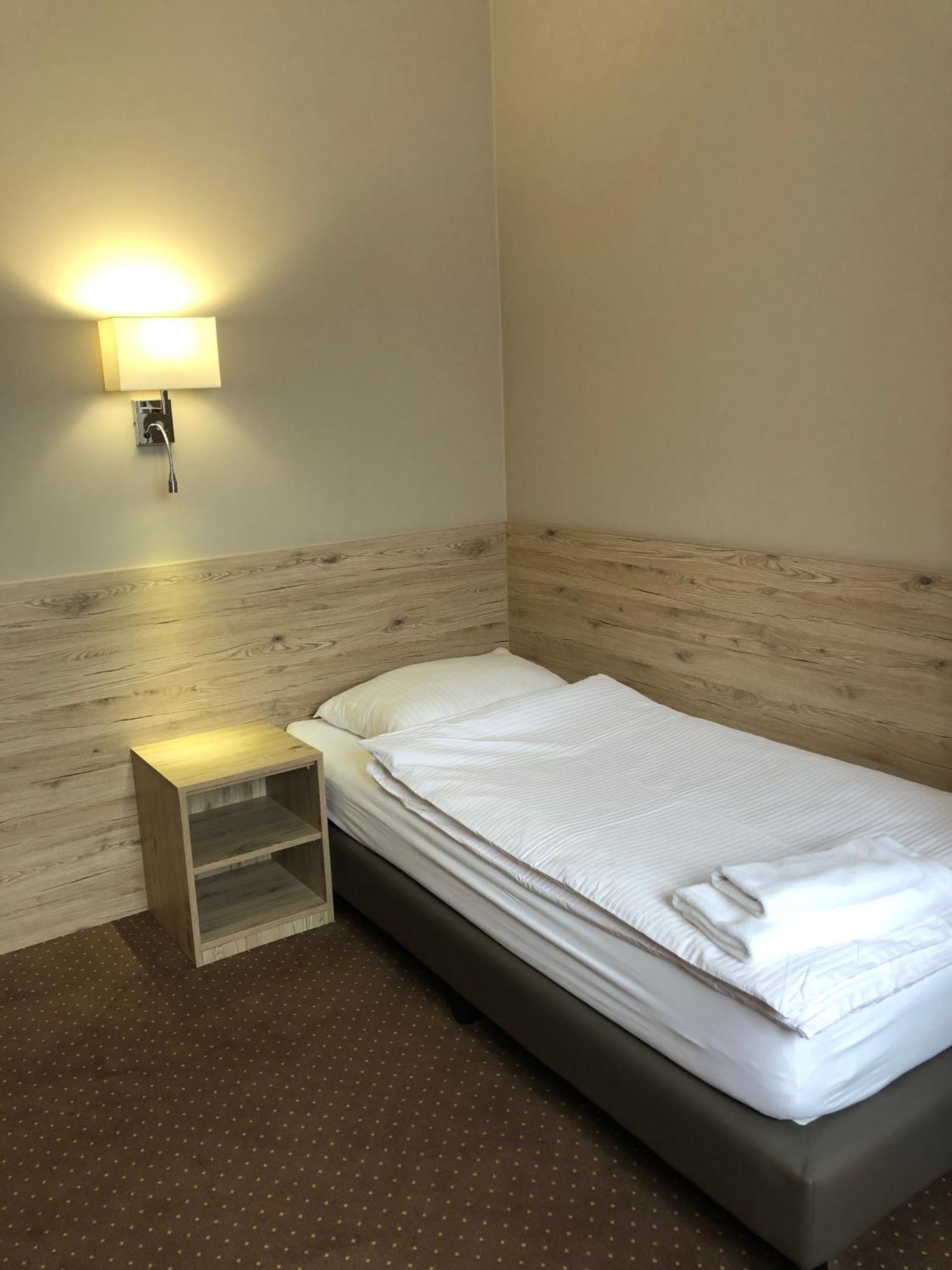 Hotel Krystyna Szczytno  Dış mekan fotoğraf
